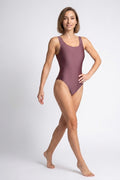 Bodyno body donna 3 in 1 lycra glossy taglia unica KOKE
Bodyno indossato come costume da bagno lycra glossy KOKE
Bodyno indossato come body sportivo activewear
