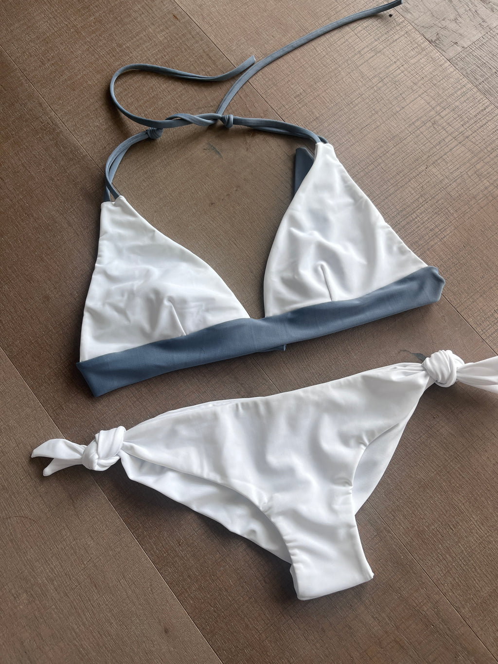 Bikini Donna Capri — Top con Pinces e Fascia Made in Italy