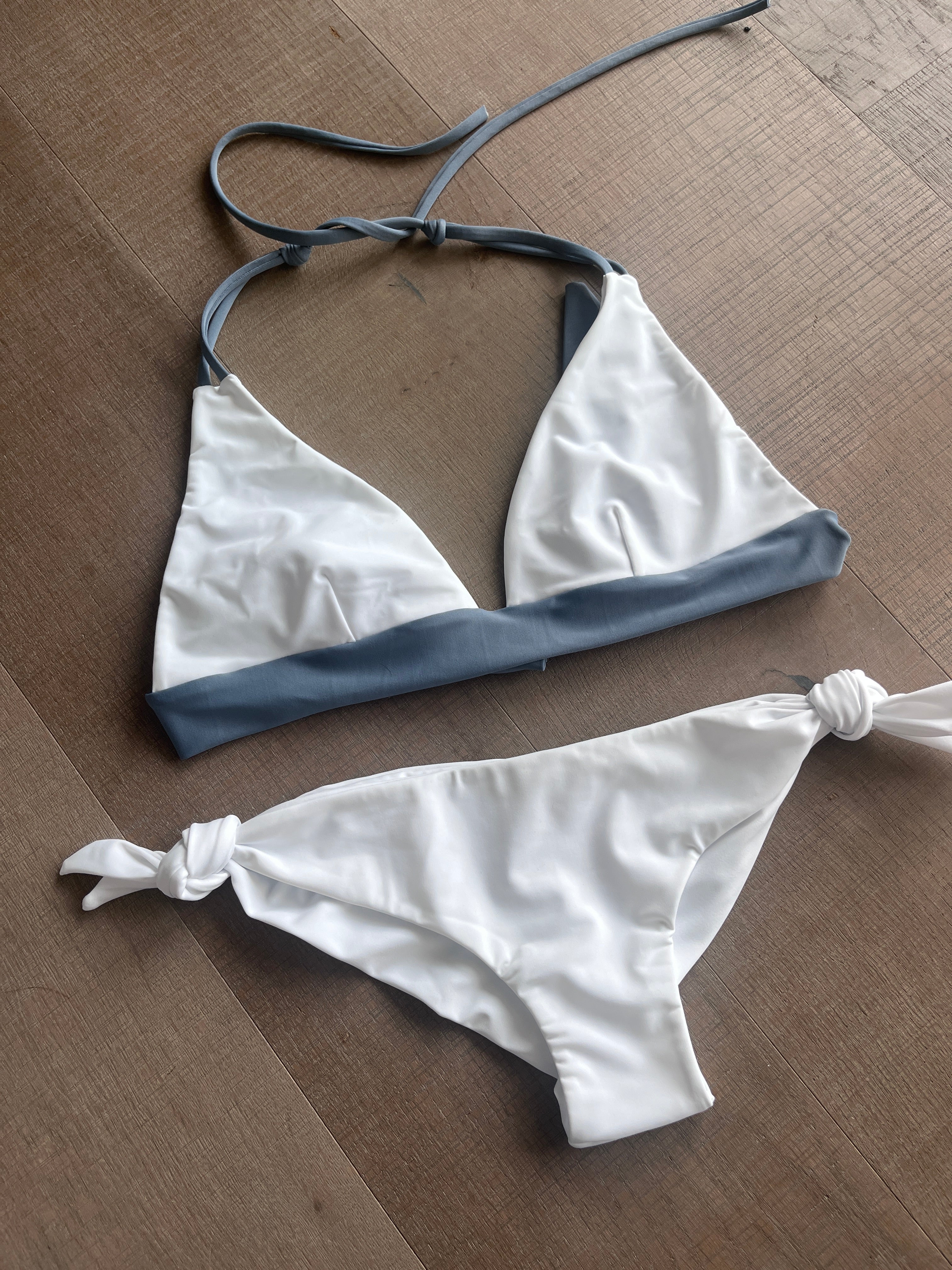 Bikini Donna Capri — Top con Pinces e Fascia Made in Italy